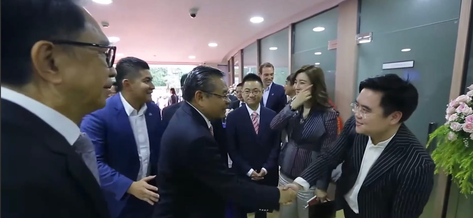 สหรัฐฯ โต้กลับ: สภาคองเกรสเตรียมคว่ำบาตรตัวการและผู้ช่วยในท้องถิ่นที่อยู่เบื้องหลังอาณาจักรแก๊งค์หลอกลวงในเอเชียตะวันออกเฉียงใต้
